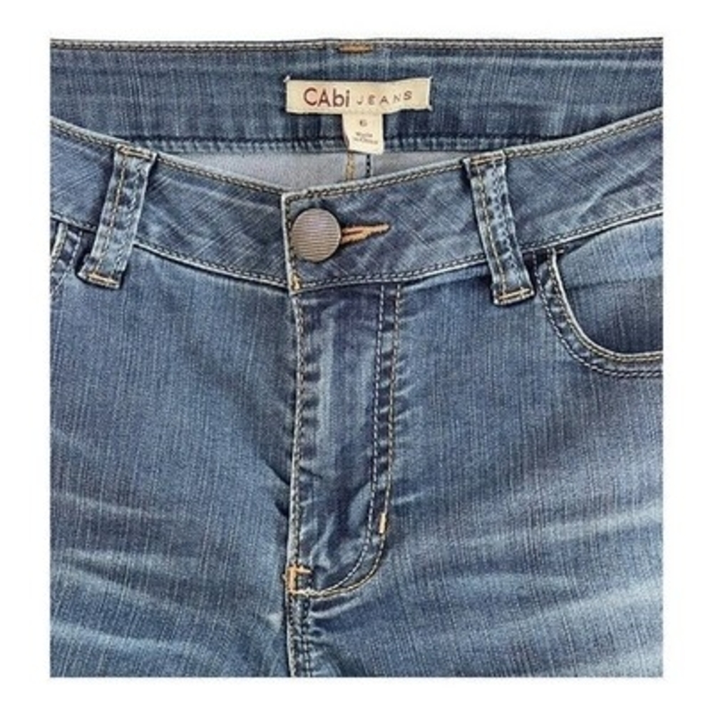 CAbi 764 Women's Cropped Jeans Size 6 Medium Wash Blue Stretch Denim Excellent - Picture 4 of 6